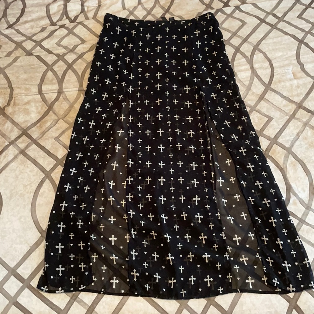 Black Size Large Fun and Flirt maxi skirt with cream crosses
